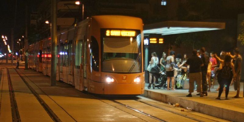 TRAM d'Alacant servicio nocturno especial Halloween